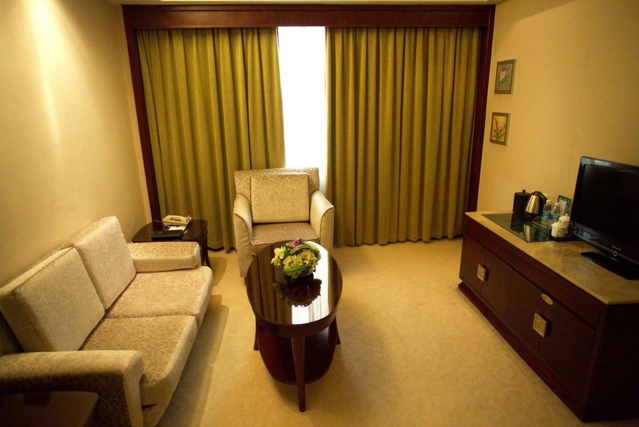 Harbour Metropolis Hotel Foshan Exterior foto